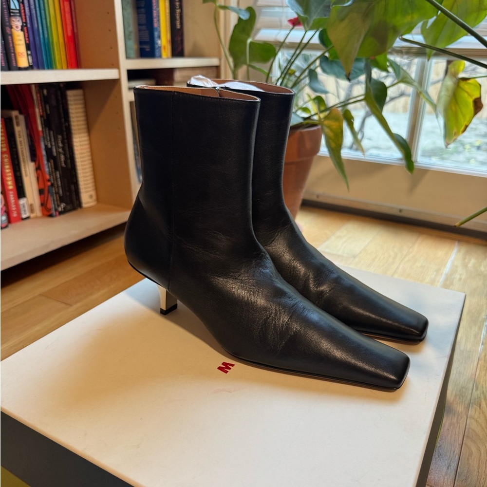 MARNI Black leather boots. Brand new.